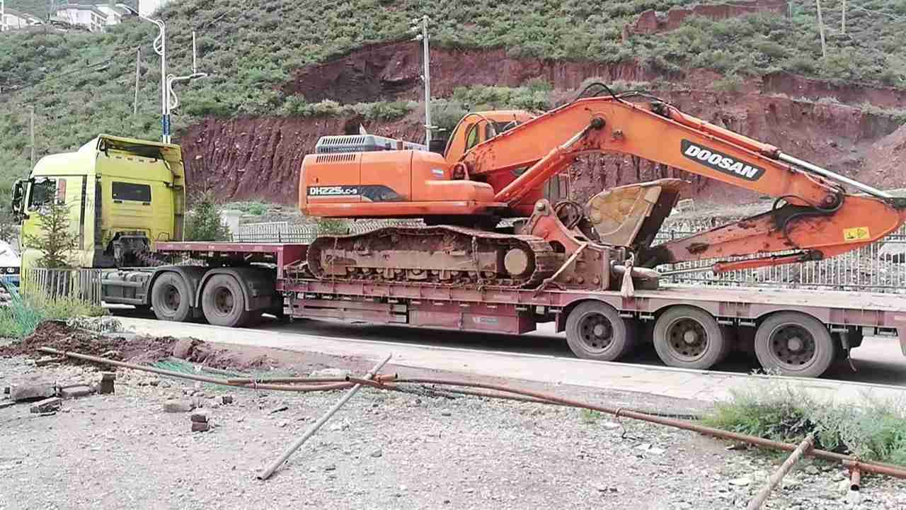 工程機械搬家