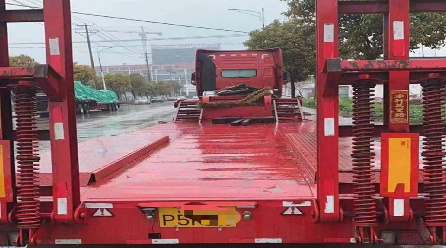 伸縮式爬梯車(chē)
