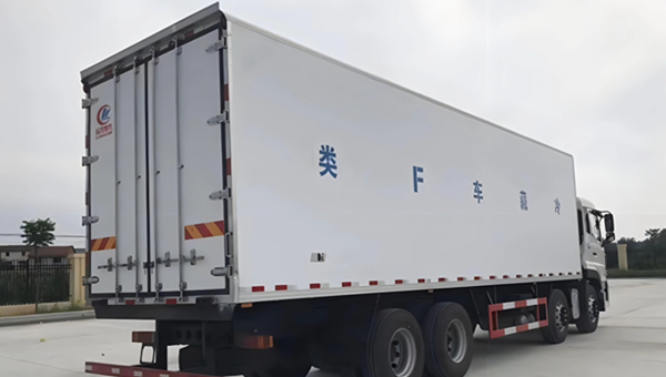 我要找冷藏車?yán)?jpg